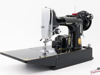 Load image into Gallery viewer, Singer Featherweight 221K Sewing Machine, 1952 - EH3715**