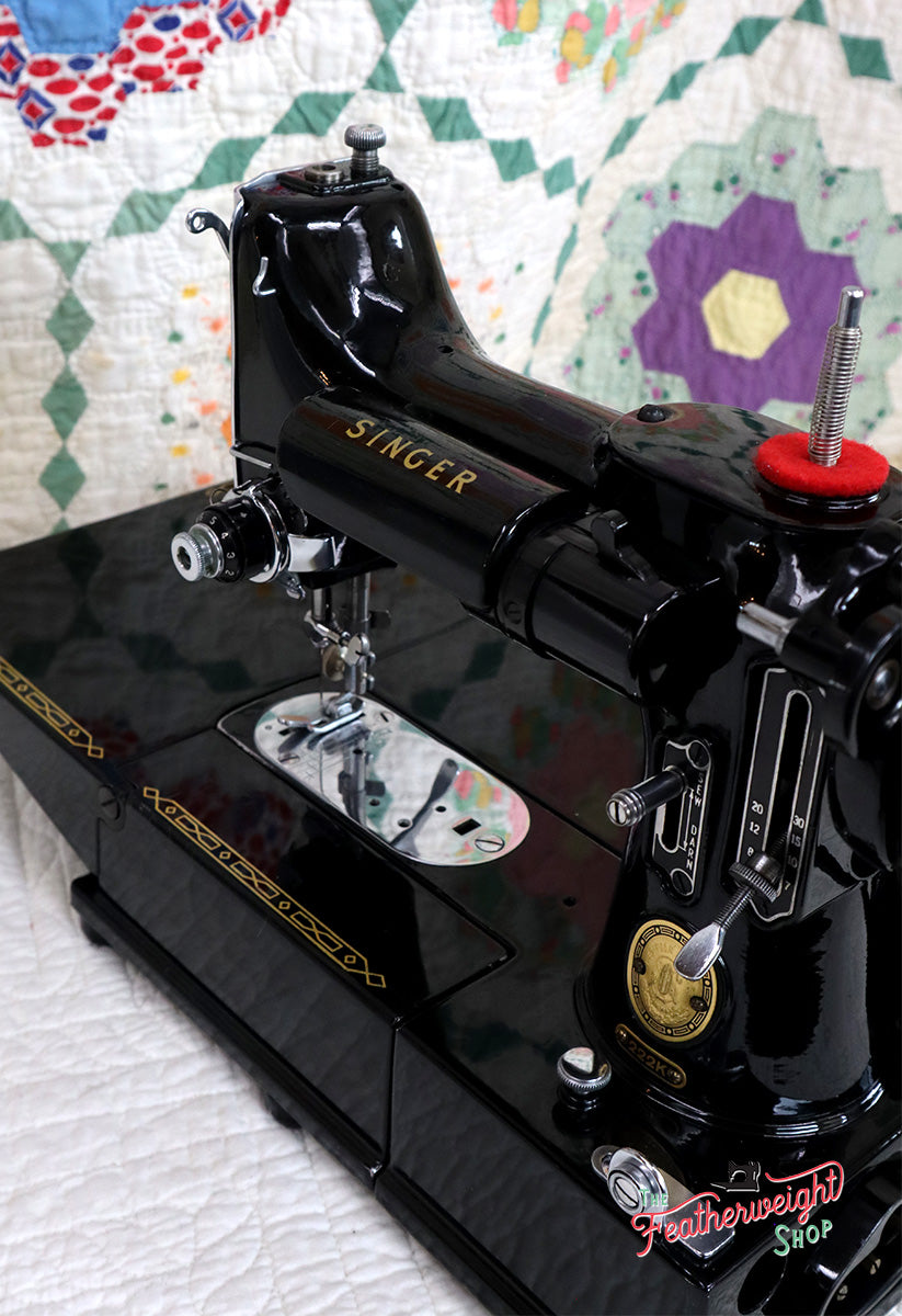 Singer Featherweight 222K Sewing Machine EN1345**