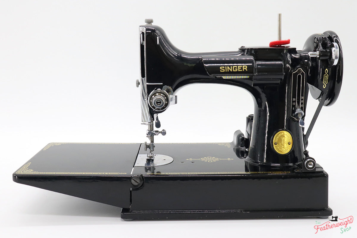 Singer Featherweight 221 Sewing Machine, AJ136***