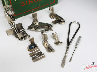 Load image into Gallery viewer, Singer Featherweight 221 Sewing Machine, AF081***
