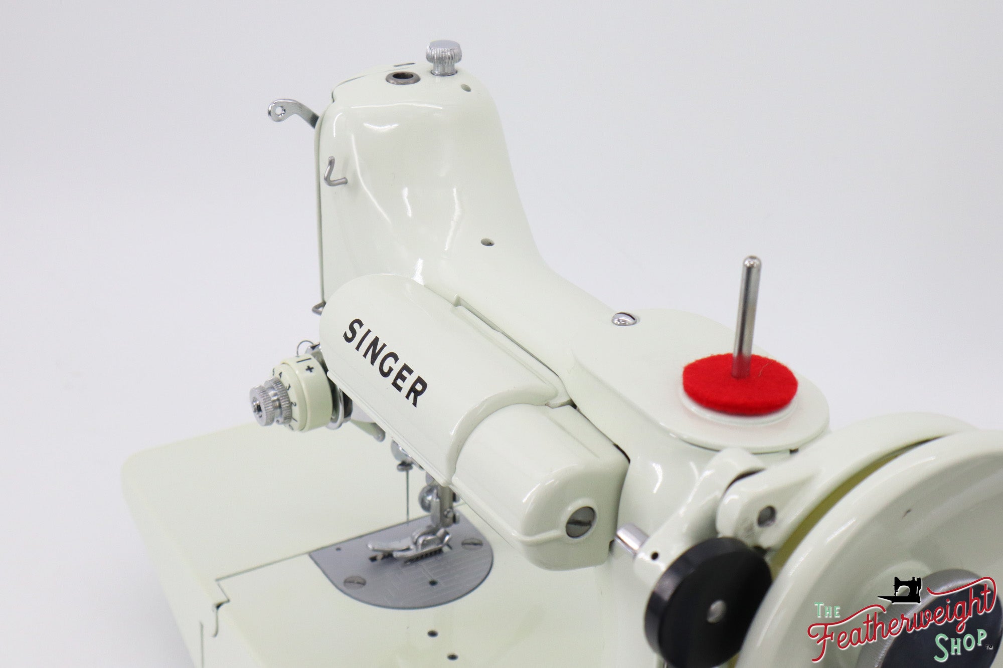 Singer Featherweight 221K Sewing Machine, British WHITE EV9694**