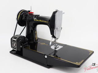 Load image into Gallery viewer, Singer Featherweight 221 Sewing Machine, AF081***
