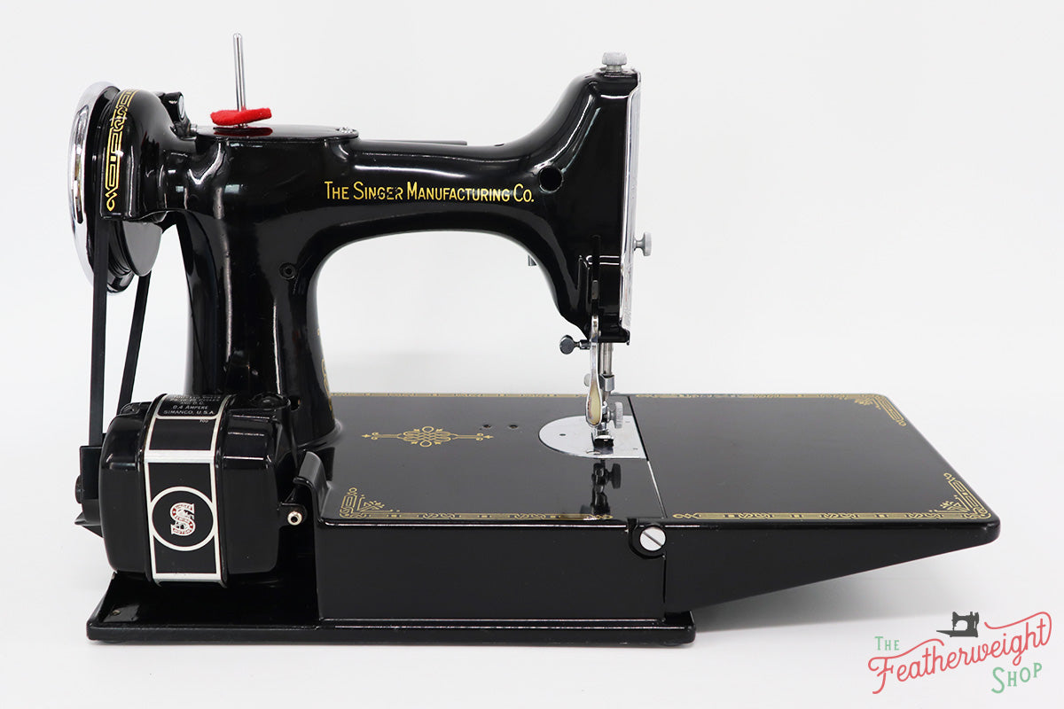 Singer Featherweight 221 Sewing Machine, AF081***