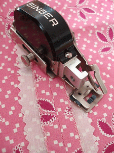 ZigZag BLACK Adjustable Attachment, Singer Featherweight (Vintage Original)