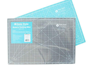 Load image into Gallery viewer, lori holt cute cuts cutting mat