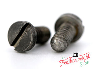 Screw, Feed Dogs, Set of 2 Singer Featherweight (Vintage Original)