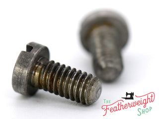 Load image into Gallery viewer, Screw, Feed Dogs, Set of 2 Singer Featherweight (Vintage Original)
