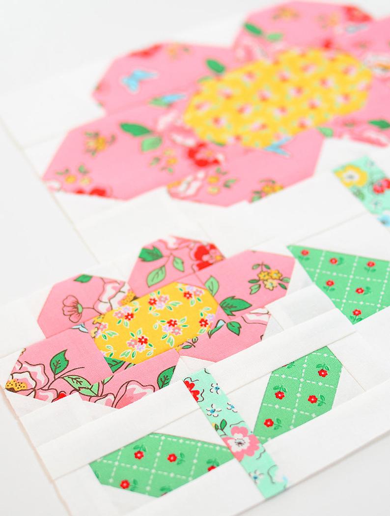 Pattern, Spring Flower Quilt Block by Ellis & Higgs (digital download)