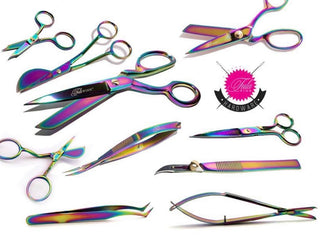 Load image into Gallery viewer, Tula Pink Hardware Large Ring Micro-Tip Scissors - 4 Inch