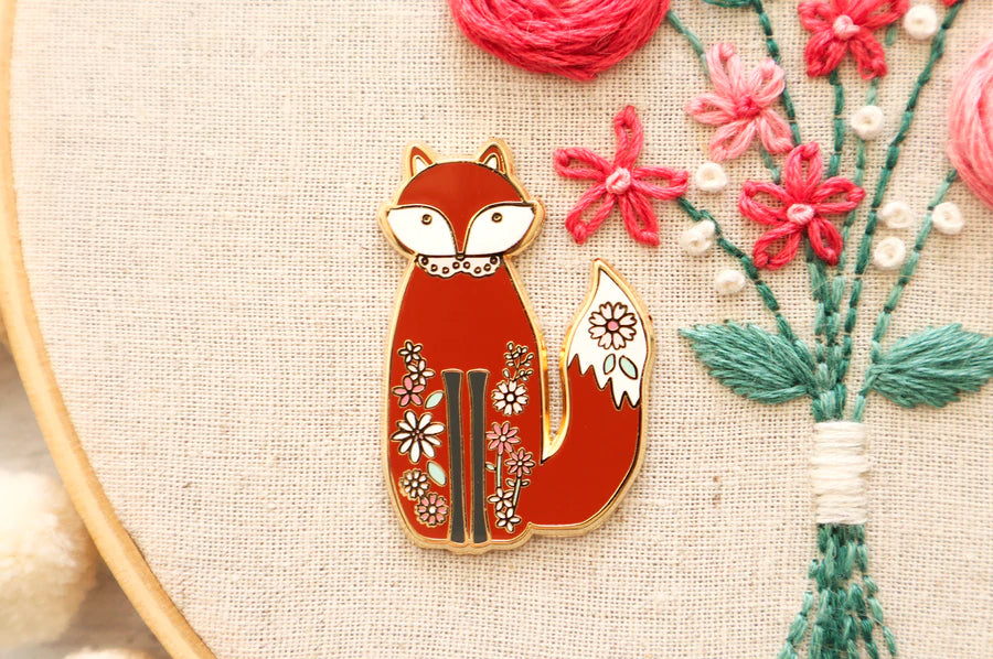 Flamingo Toes floral fox needle minder