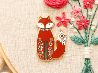 Load image into Gallery viewer, Flamingo Toes floral fox needle minder