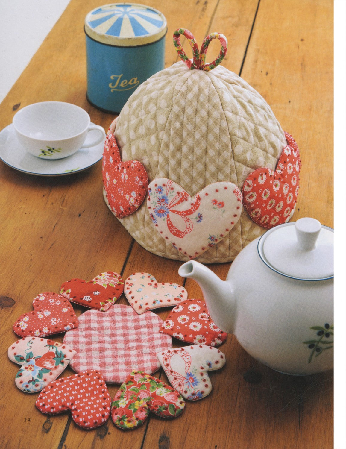 PATTERN BOOK, Happy Flower Quilts by Atsuko Matsuyama – The