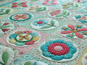 Sew Simple Shapes, GRANNY'S GARDEN by Lori Holt of Bee in My Bonnet