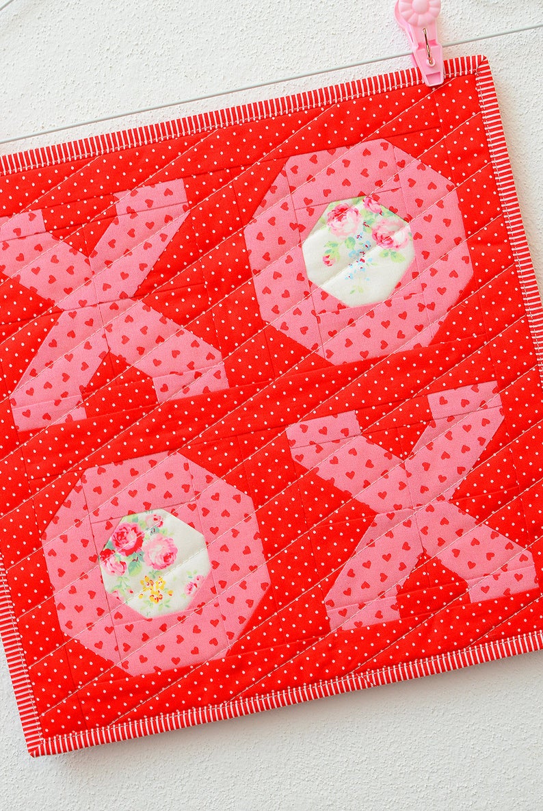 Pattern, XOXO MINI Quilt by Ellis & Higgs (digital download)