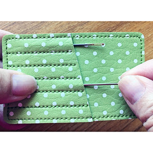 Needle CarryCard - GREEN Polka Dot
