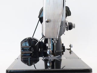Load image into Gallery viewer, Singer Featherweight 221 1954 - AL689***