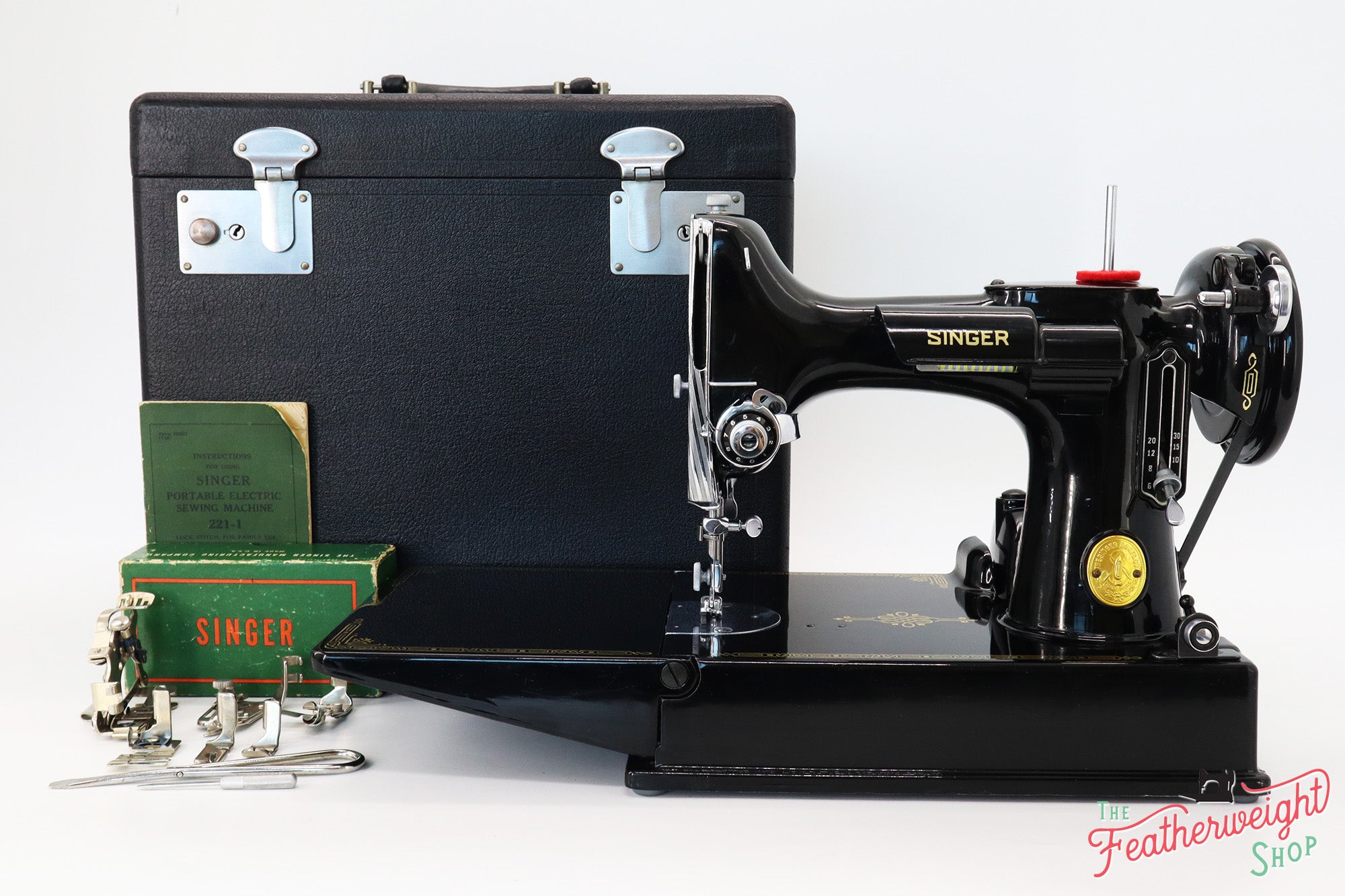 Singer Featherweight 221 Sewing Machine, AH991***